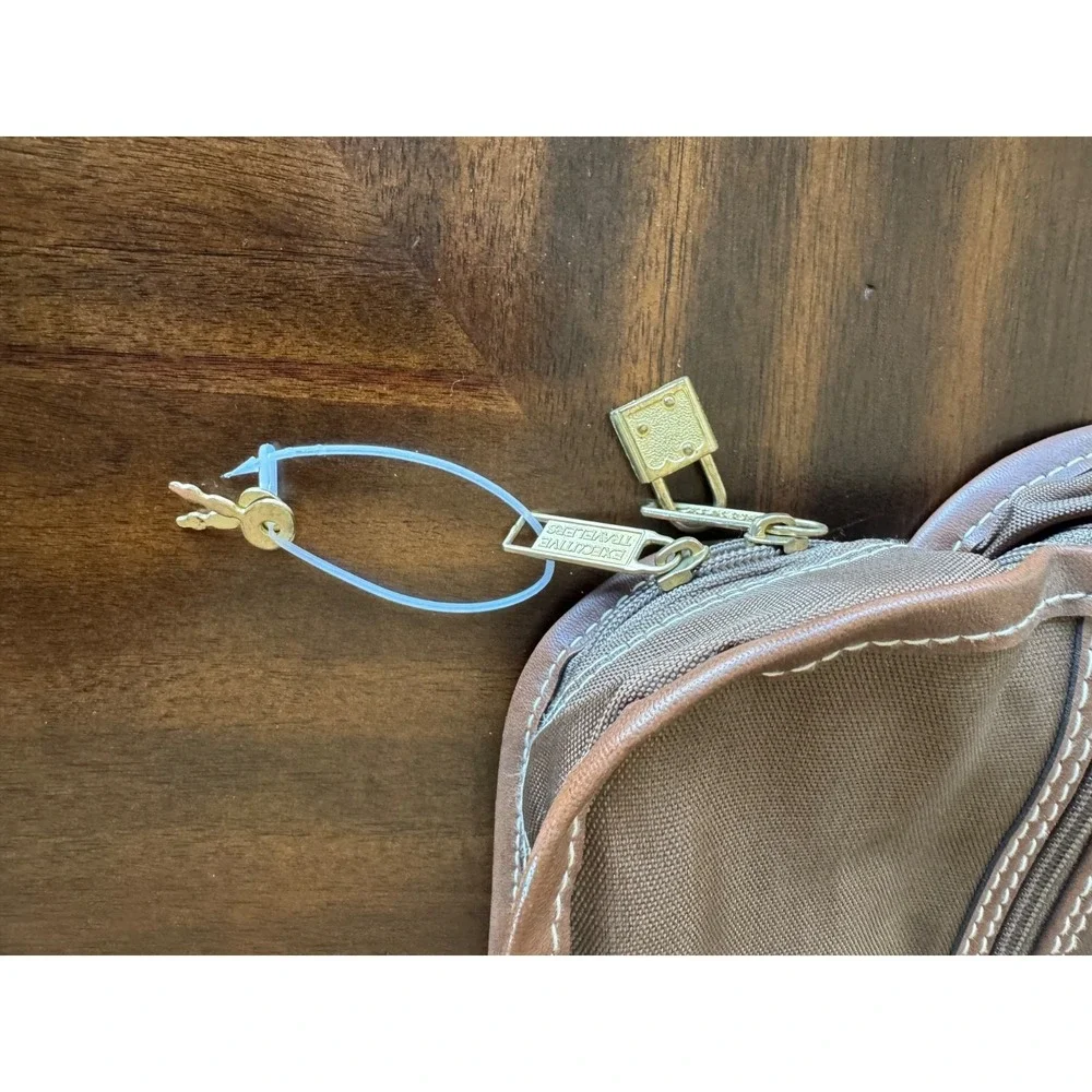 Vintage Executive Travelers Garment Bag‎ Tan Faux Leather Suit Bag (008)